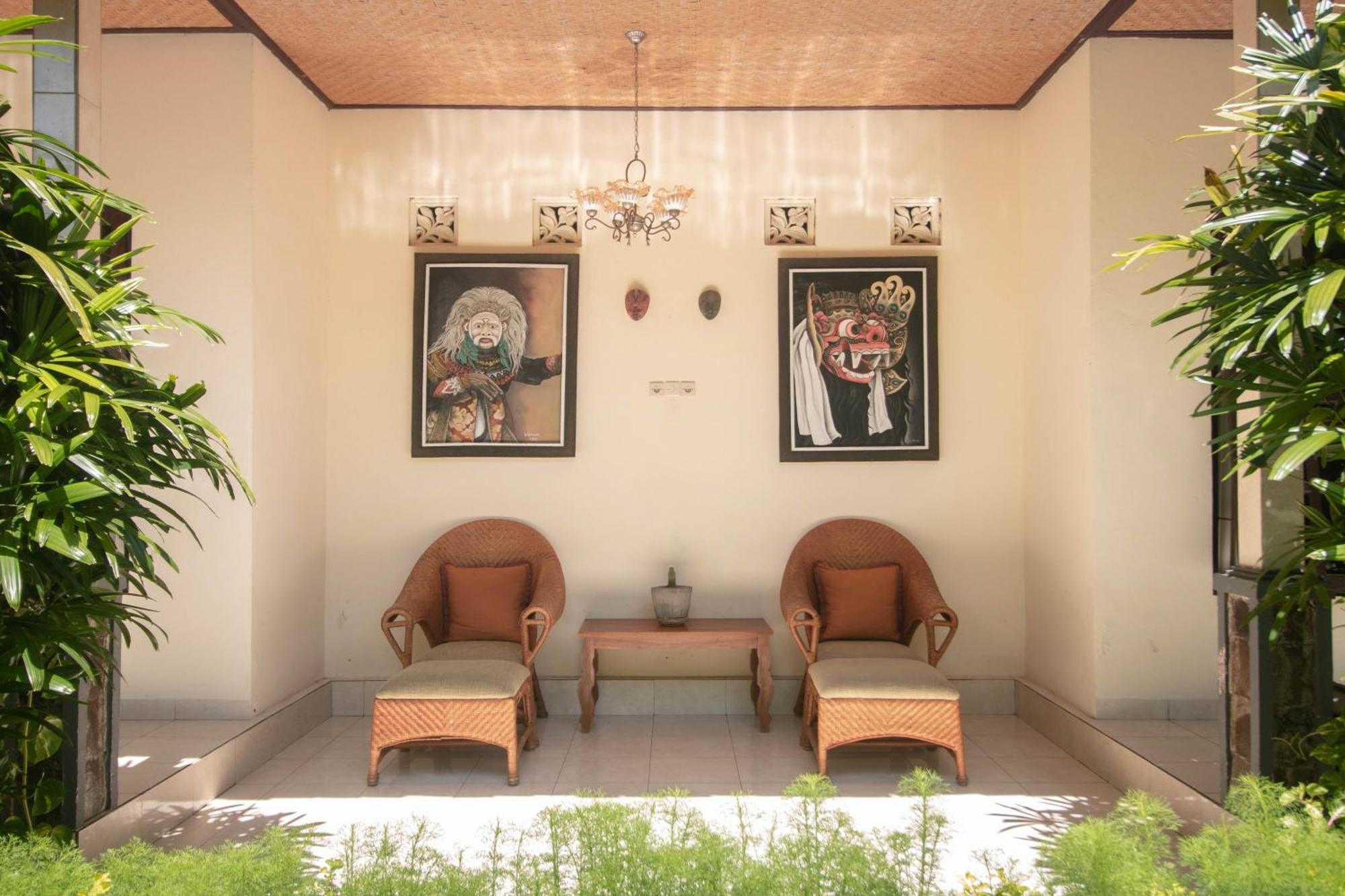 Giri Sari Guest House Pemuteran Esterno foto