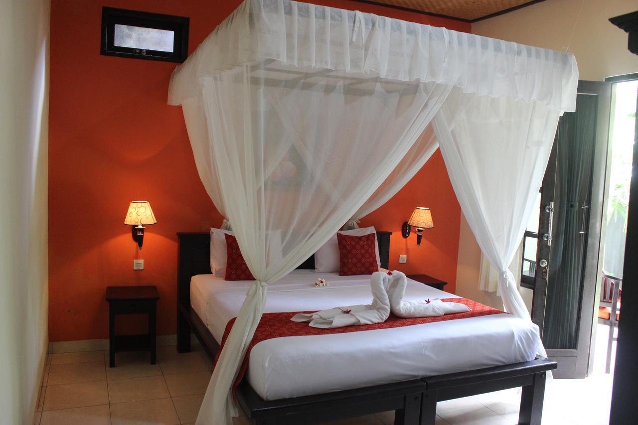 Giri Sari Guest House Pemuteran Esterno foto